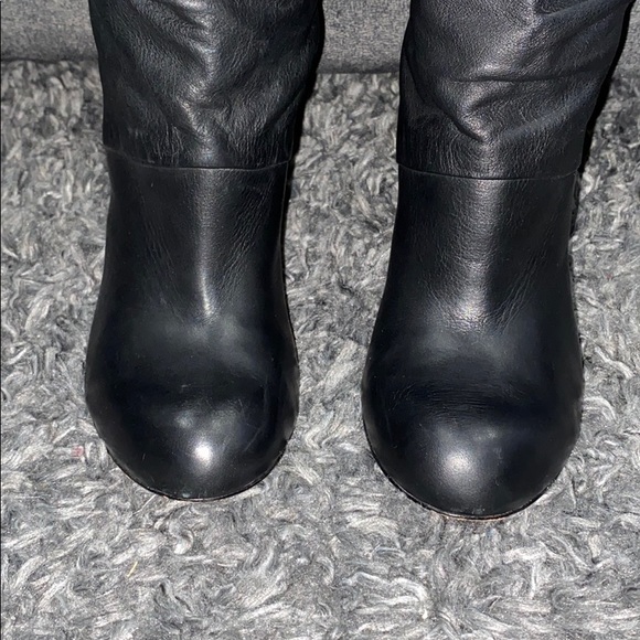 Beautiful black knee high boots. - Picture 4 of 6